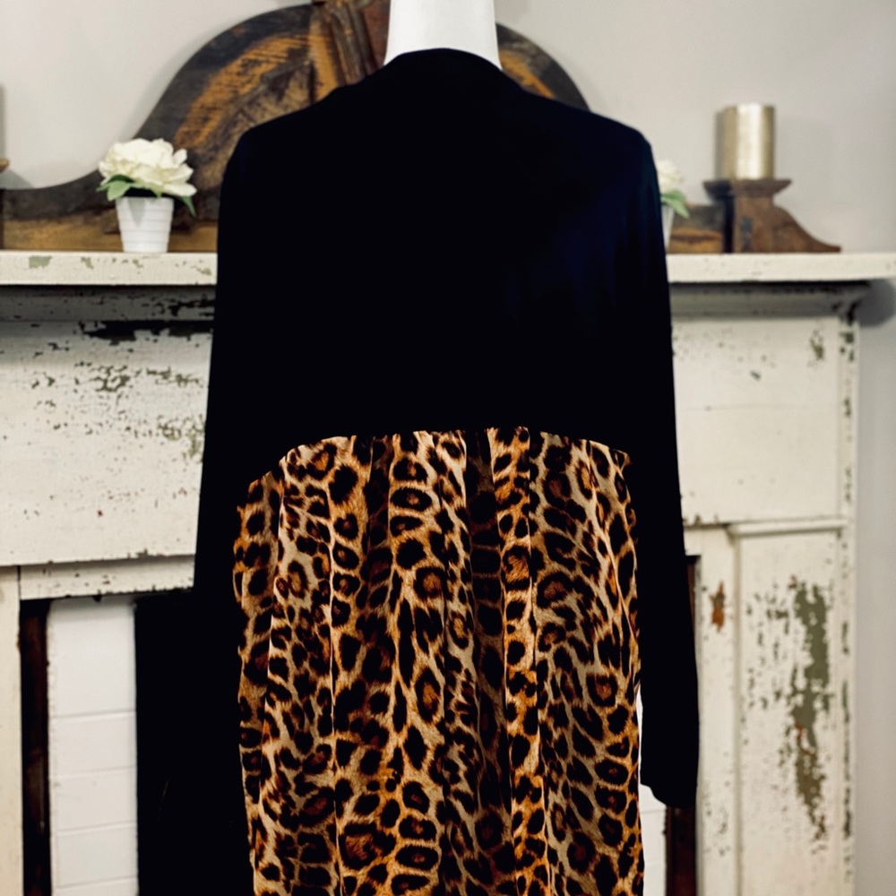 Curvy Girl Two Tone Leopard Cardigan!